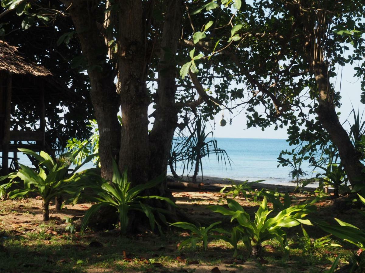 Cocobar&Bungalow'Kohjum Hotel Koh Jum Exterior foto